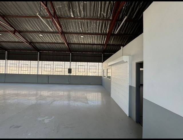 400M² WAREHOUSE TO LET IN WYNBERG
